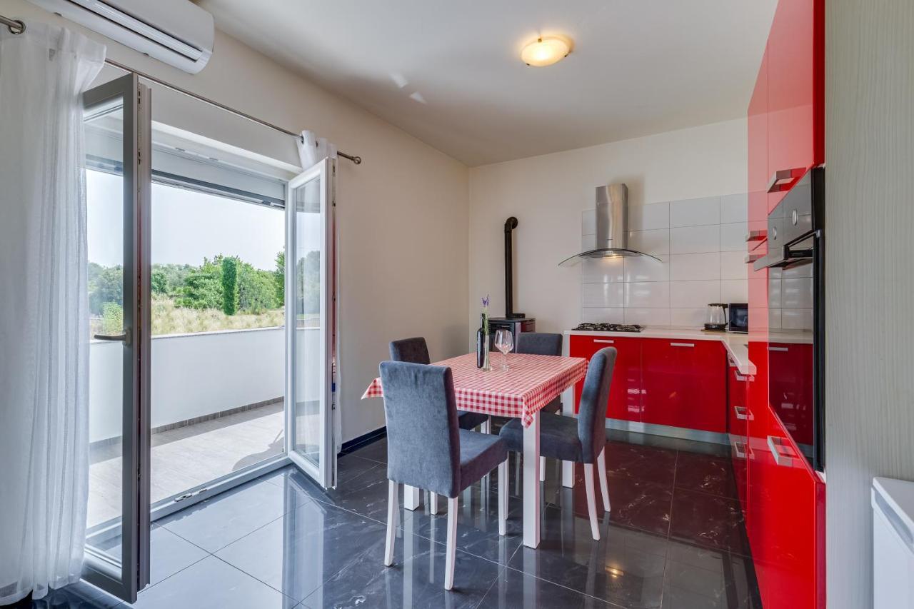Apartment A & J بيتريتْشاني المظهر الخارجي الصورة