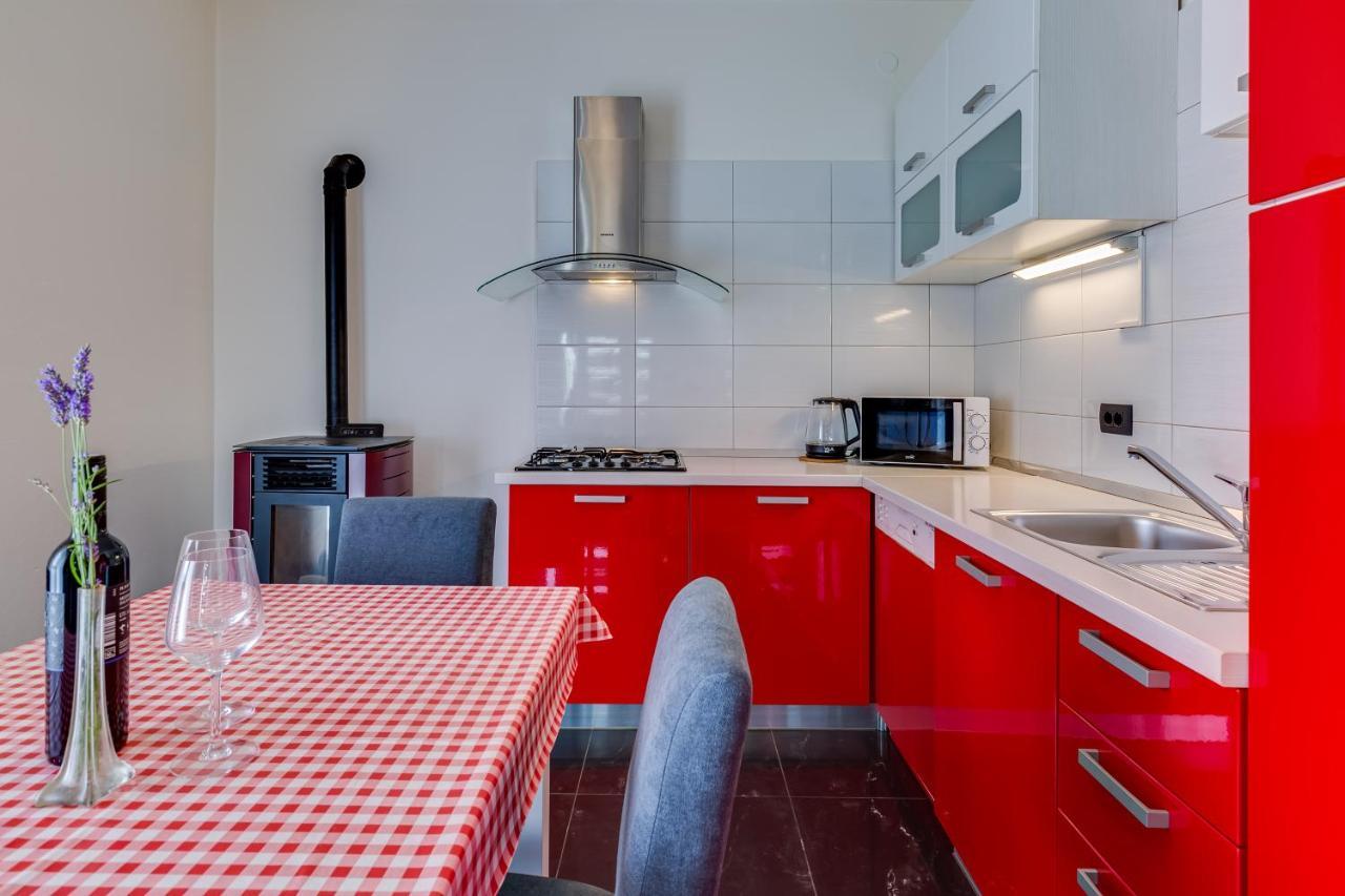 Apartment A & J بيتريتْشاني المظهر الخارجي الصورة