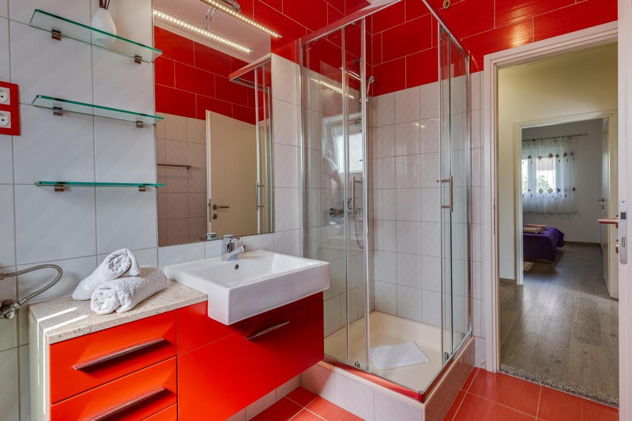 Apartment A & J بيتريتْشاني المظهر الخارجي الصورة