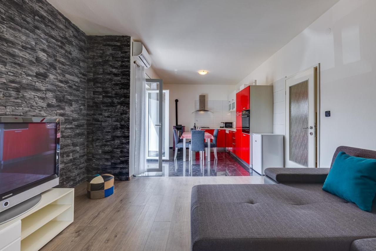 Apartment A & J بيتريتْشاني المظهر الخارجي الصورة