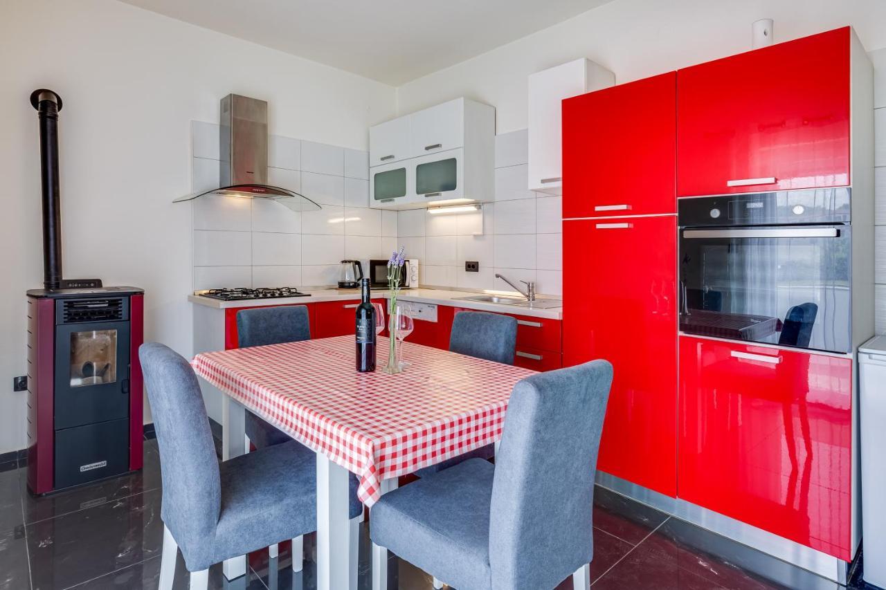 Apartment A & J بيتريتْشاني المظهر الخارجي الصورة
