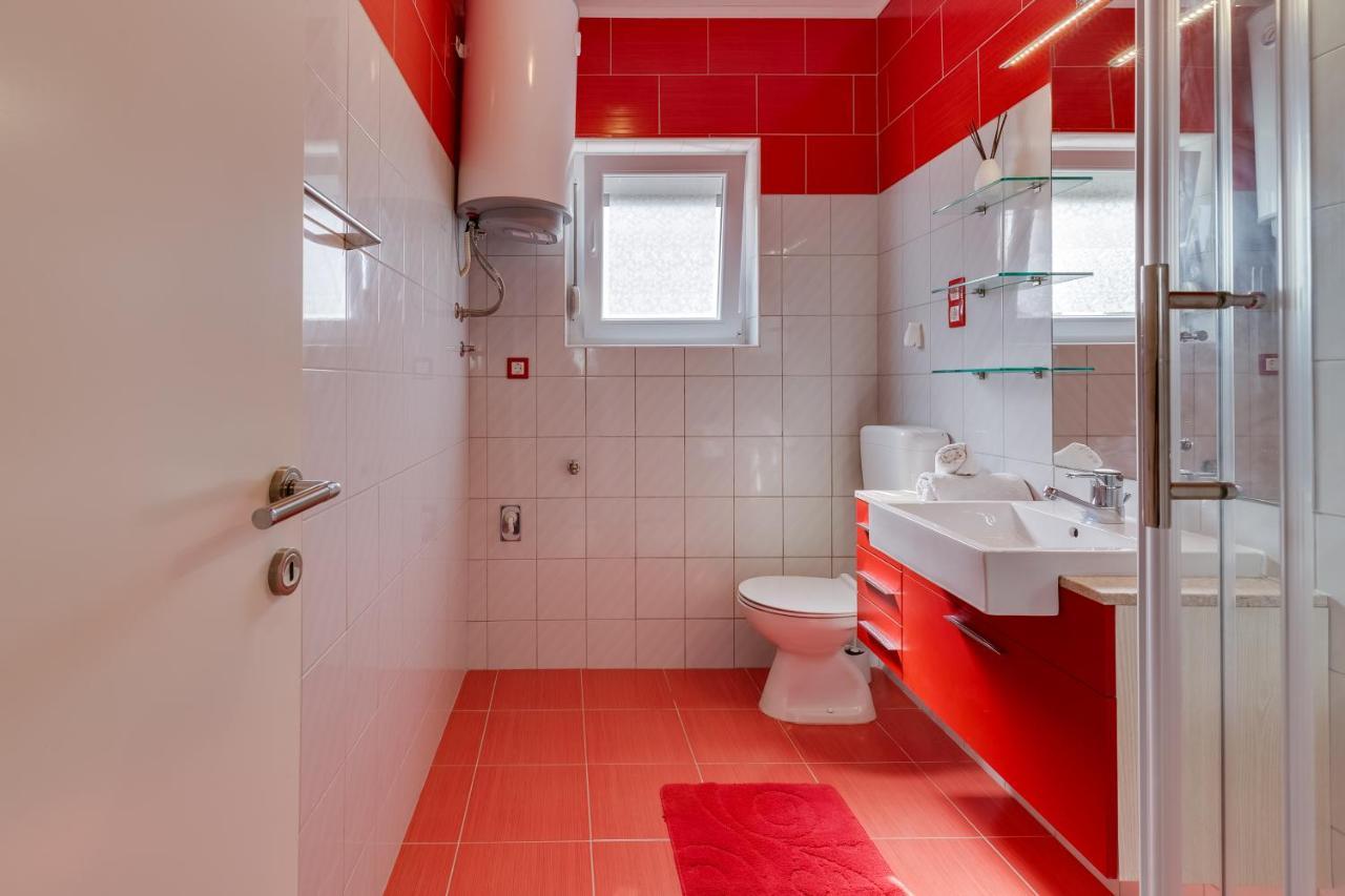Apartment A & J بيتريتْشاني المظهر الخارجي الصورة