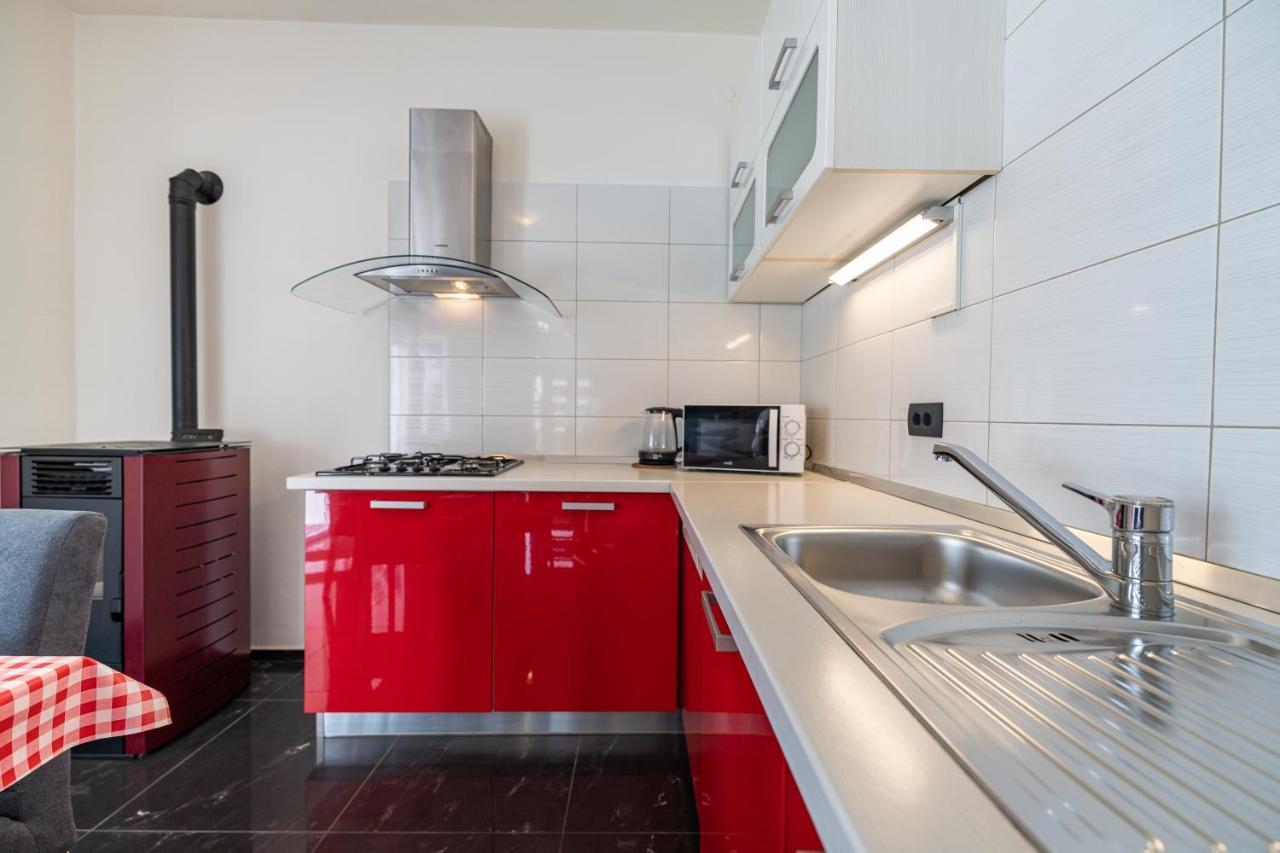 Apartment A & J بيتريتْشاني المظهر الخارجي الصورة